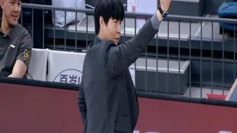 加蒂右膝严重受伤，半月板撕裂，预计停赛逾月，球迷痛心